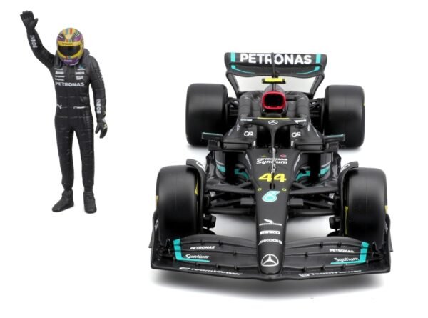 Bburago - 1/24 Scale Model Compatible With Mercedes-AMG Petronas F1 E Performance W14# 44 Compatible With Lewis Hamilton 2023 With Pilot Figure, Black  Anvit Toy World - Image 3